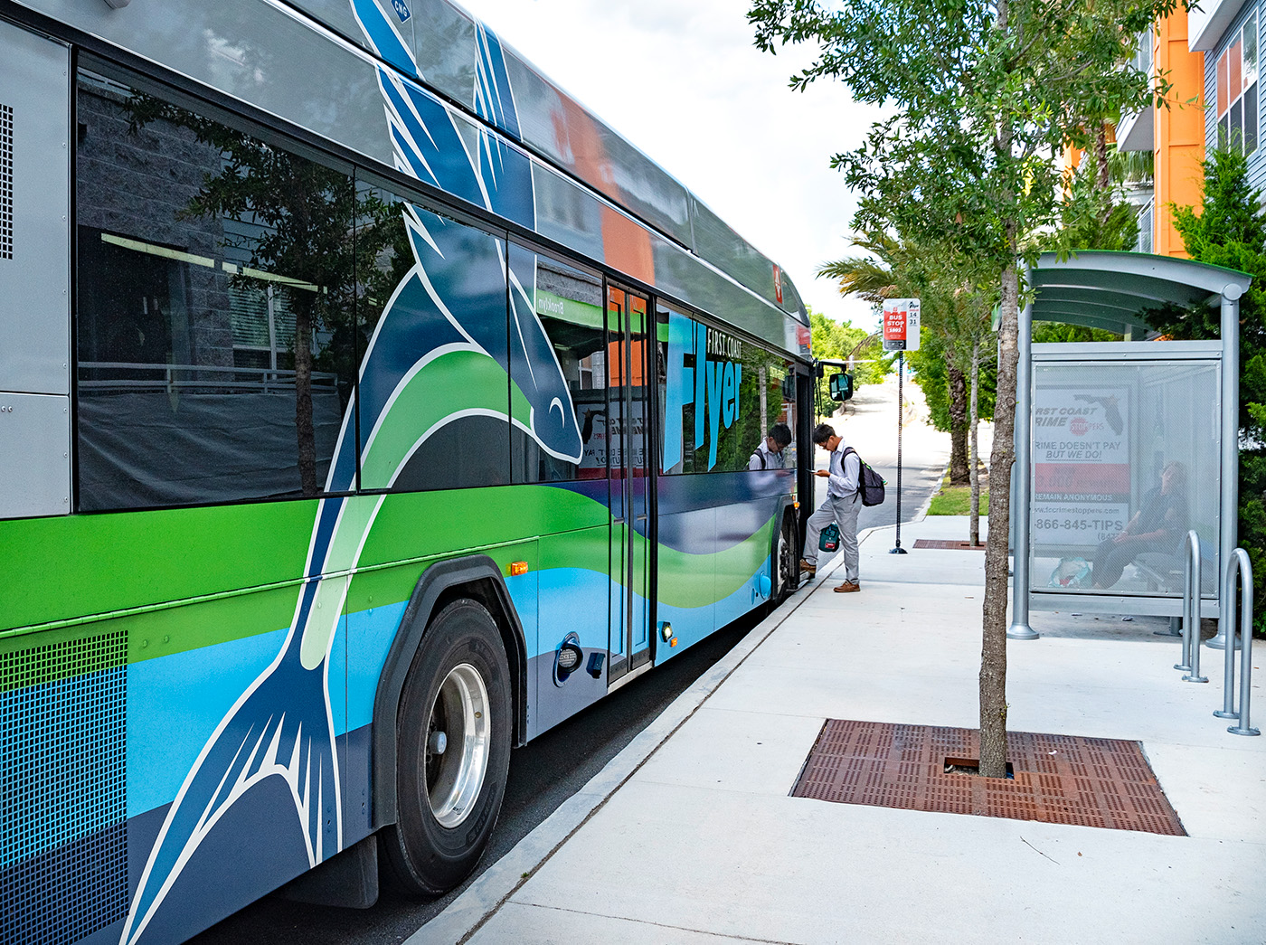 Boarding Bus-MRtoT.jpg